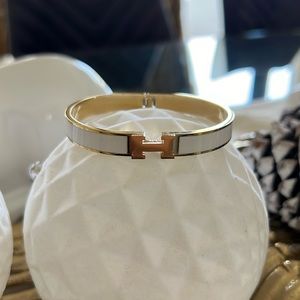 Gold Bracelet With White Classical Letter Stainless Steel Bangle Bracelet